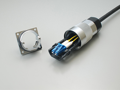 5G Base station connector