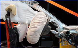 写真：Automobile Safety