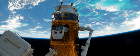 宇宙衛星