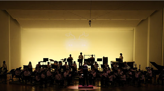 吹奏楽団でクラリネットを演奏
